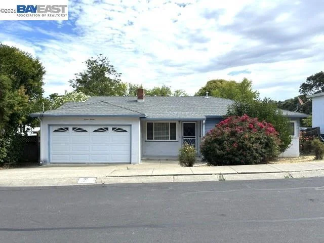 1616 Poplar Dr