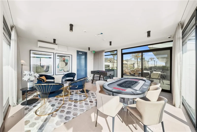 218 N El Molino Avenue 303, Pasadena, CA 91101