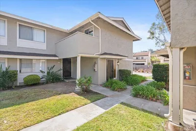 983 Amistad Place D