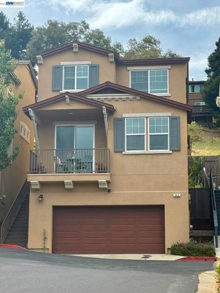 408 Colina Way