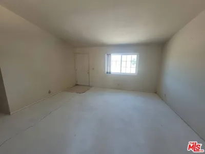 9012 Columbine Avenue photo 2
