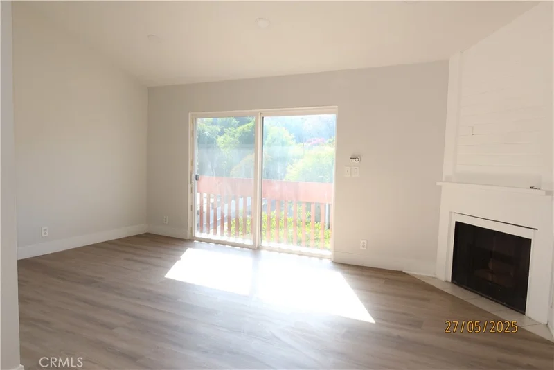 1064 S Garfield photo 2