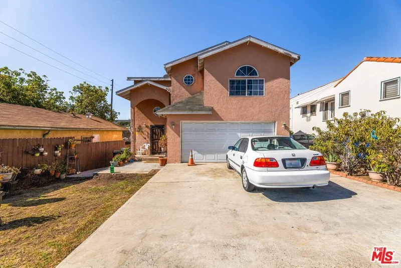 3340 Gleason Avenue photo 2