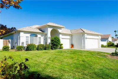 6643 Desert Springs