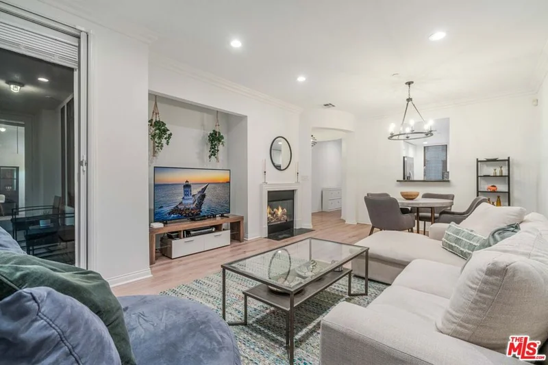 5625 Crescent Park 126