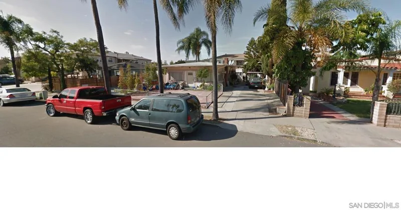 4468 49th St, San Diego, CA 92115