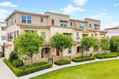 1601 St Simon Circle D photo 2