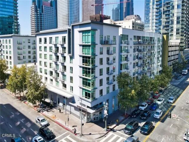 645 W 9th Street 221