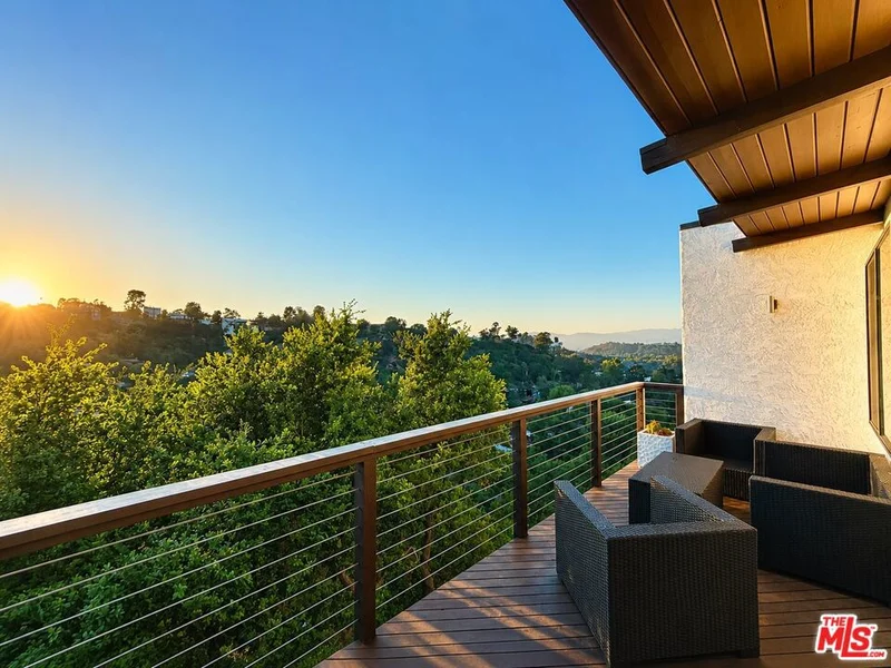 2013 Cyprean Drive, Los Angeles, CA 90046