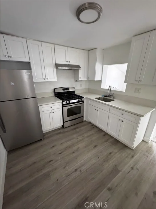 563 W 12th Street photo 2