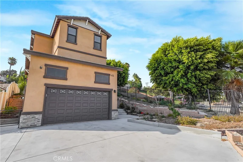 673 Castlehill