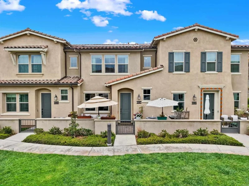 1087 Delpy View