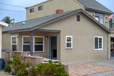 136 Oxnard Avenue