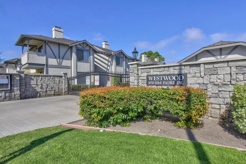 1056 Padre Drive 5