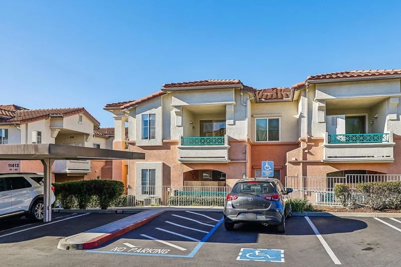 11410 Via Rancho San Diego 38