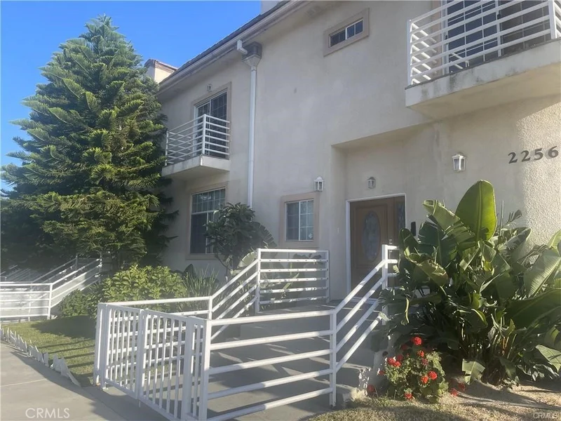2256 Montrose Ave 1, Montrose, CA 91020
