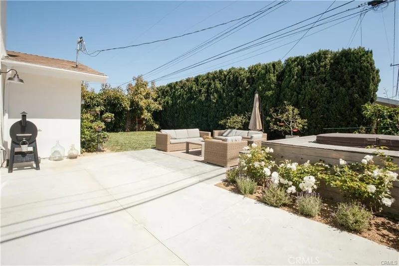 Photo 2 of 9552 Sailfish Drive