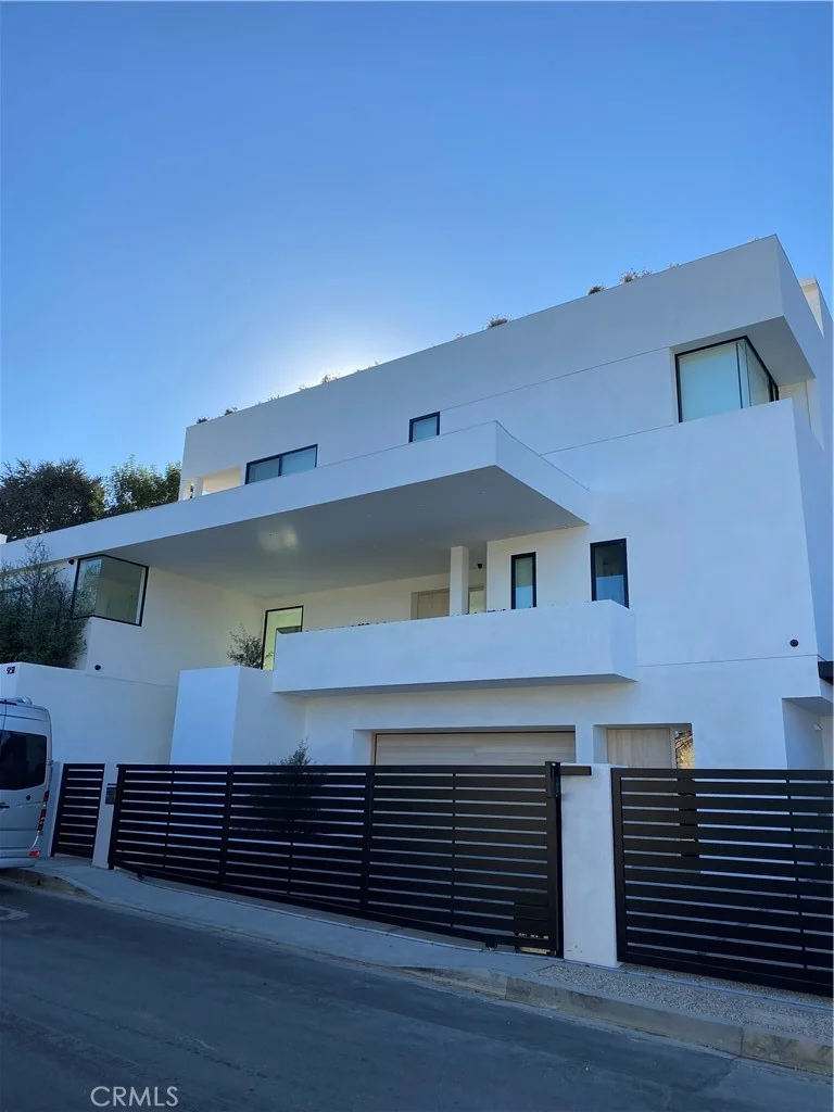 931 Kenfield, Brentwood, CA 90049