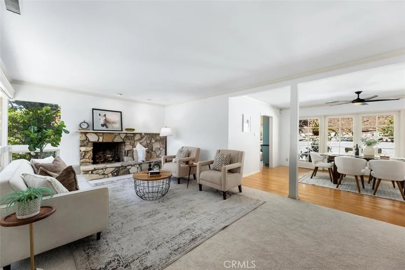 Photo 2 of 10527 Colebrook Street