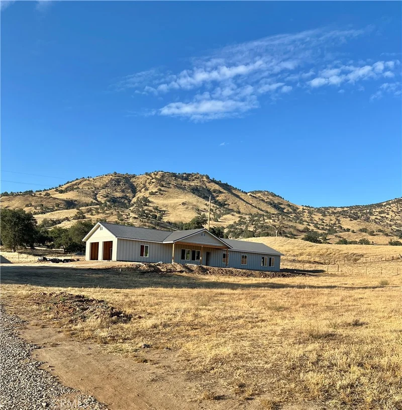 8058 Monreal Dr photo 2