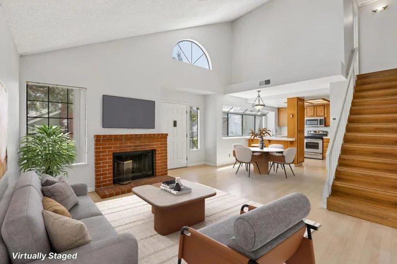 2843 Buena Knoll Court