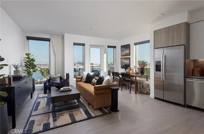 511 S Harbor 728 photo 2