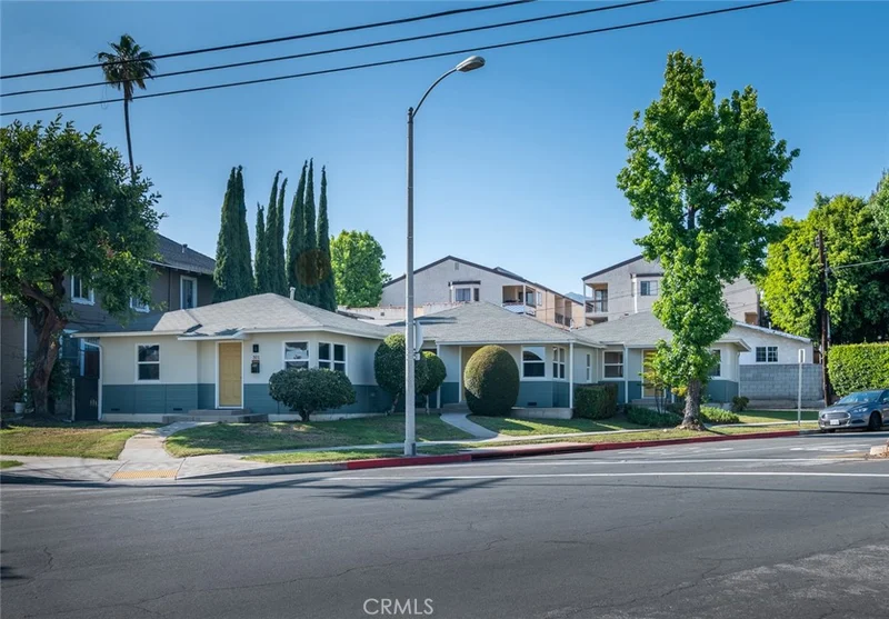 305 N Chevy Chase, Glendale, CA 91206