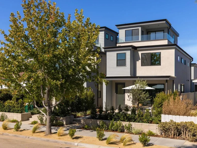 3721 Yosemite Street, San Diego, CA 92109
