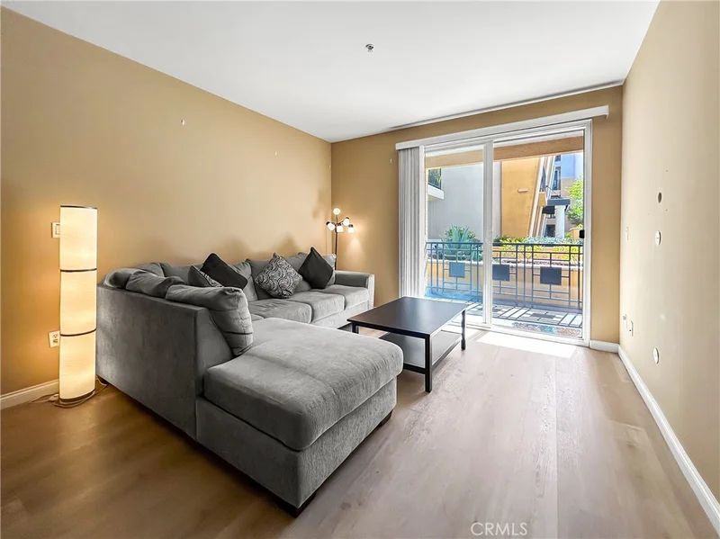 360 W Avenue 26 109