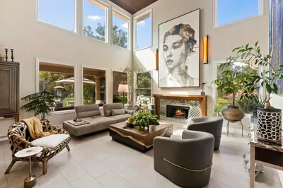 6805 FARMS VIEW