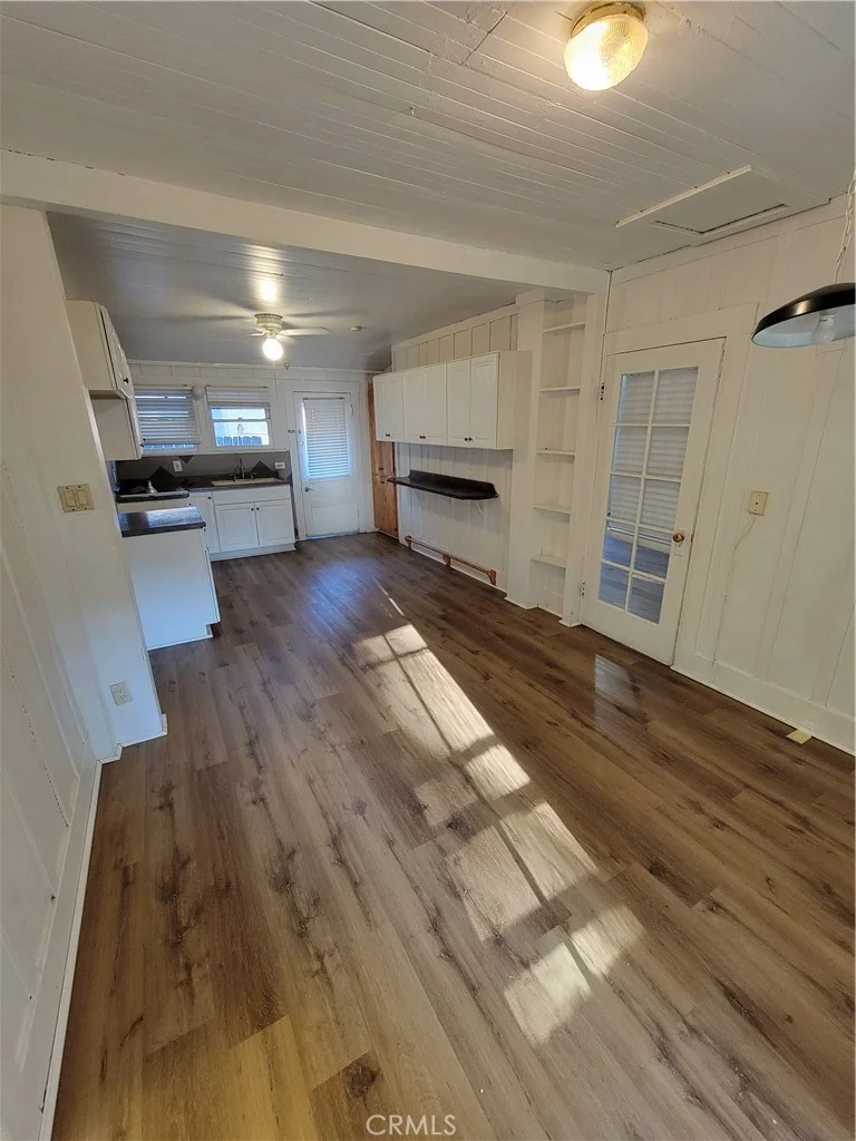 6034 Washington photo 2