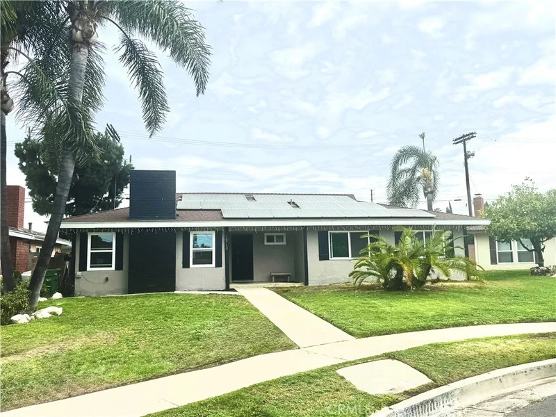 Photo 2 of 16713 Sunburst Street