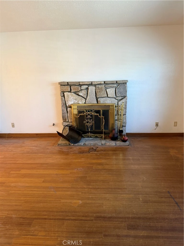 Interior 2