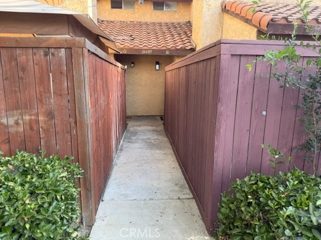 Photo 2 of 16605 Upland Ave E