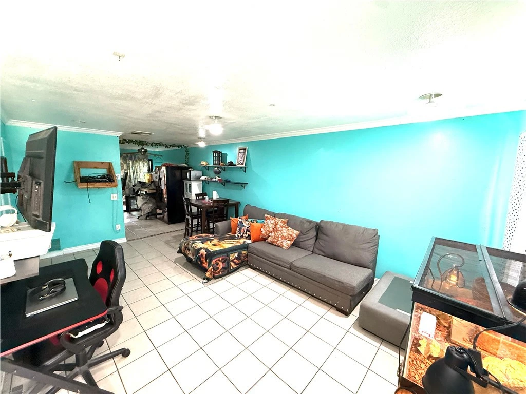 Interior 2