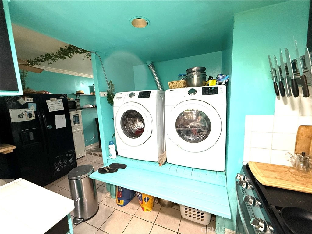 Interior 4