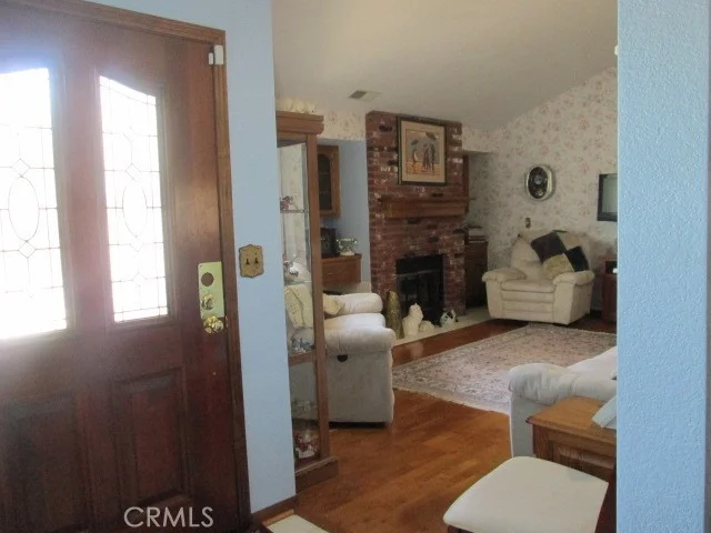 Photo 2 of 1814 Alma Court