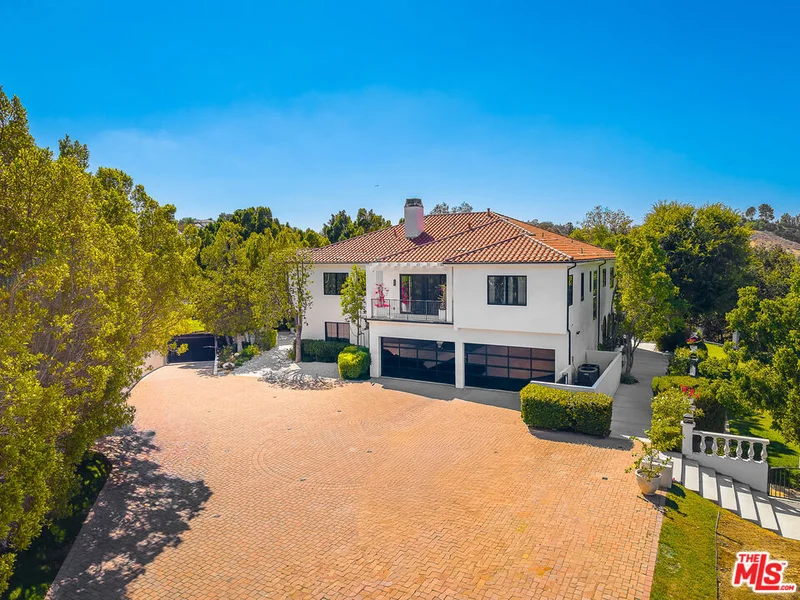 Photo 2 of 5192 Parkway Calabasas