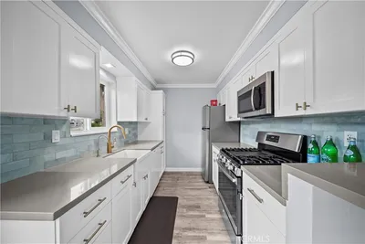 11138 Aqua Vista Street 52