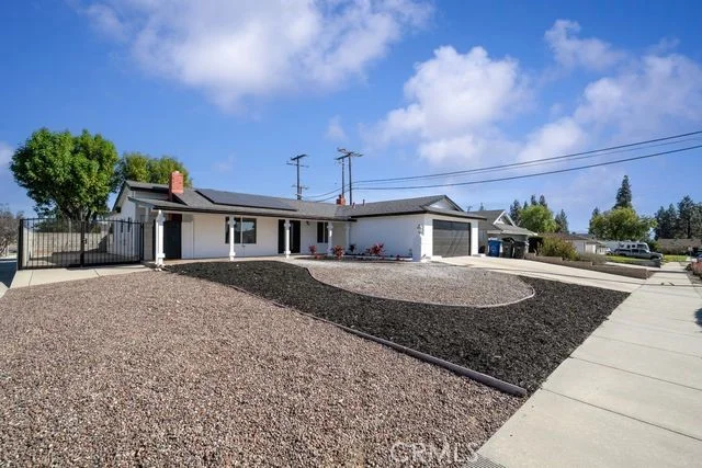 1758 N Madera