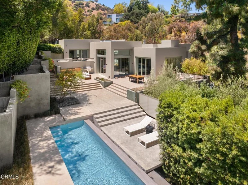 1240 Bennett Drive