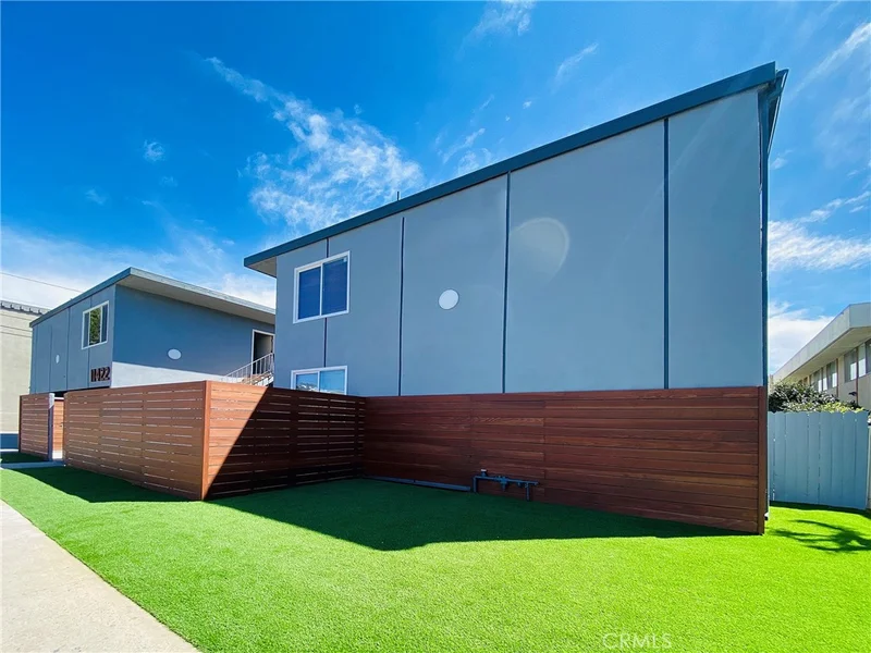 11422 Iowa Avenue 10, Los Angeles, CA 90025
