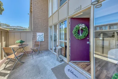 451 Dela Vina Avenue 108