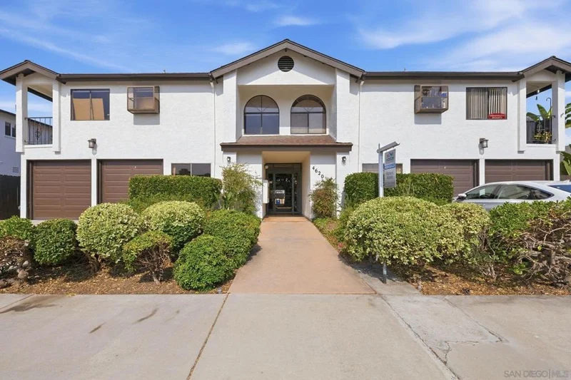 4620 North Avenue 7, San Diego, CA 92116