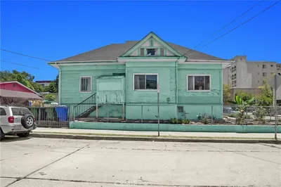1465 W Temple Street photo 2