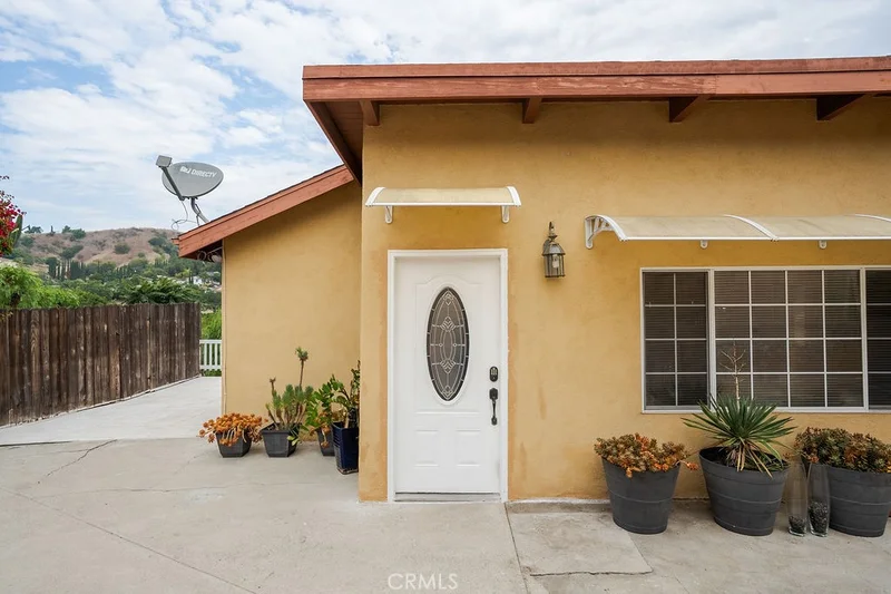 4019 Barrett Road photo 2
