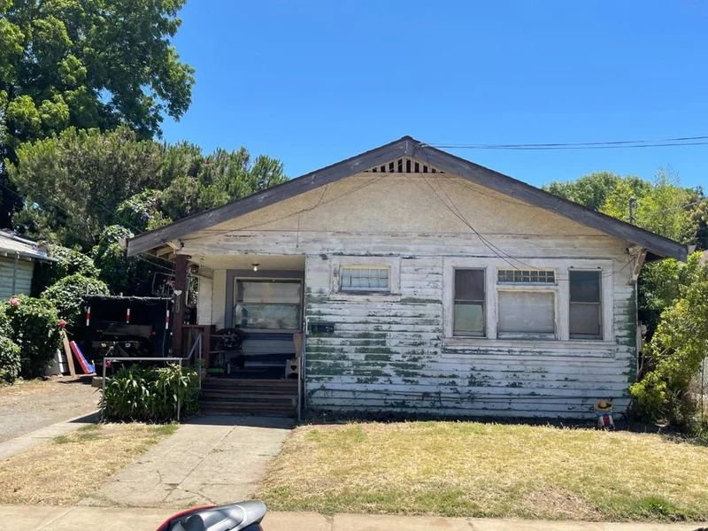 526 Madera Avenue