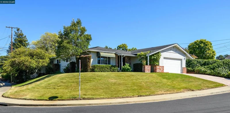 Photo 2 of 1250 Rolling Hill Ct