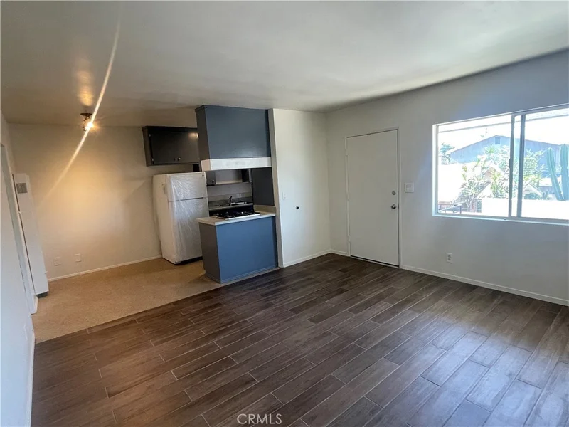 6510 Mabrisa Ave B photo 2