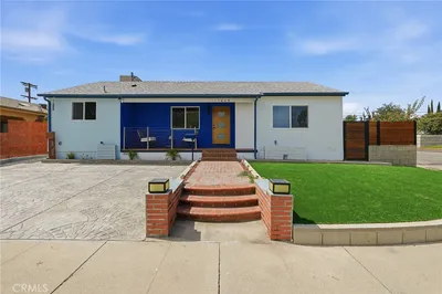 17660 Martha St photo 2